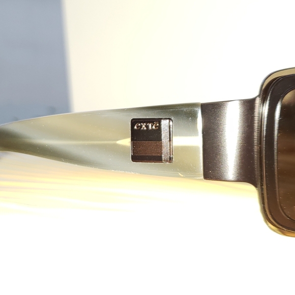 🕶 Exte sunglasses with case - Picture 5 of 10